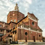Il Duomo di Pavia: storia, curiosità architettoniche e come visitarlo
